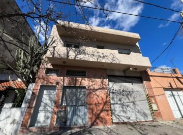 PH · 78m² · 3 Ambientes · PH de 3 Ambientes con Patio y Terraza – Banfield Este