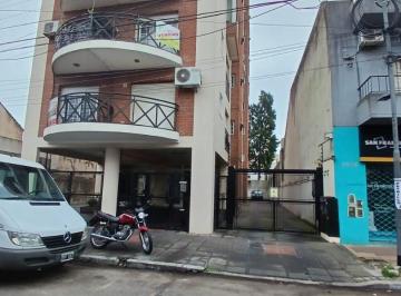 Departamento · 44m² · 2 Ambientes · 1 Cochera · Departamento 2 Ambientes con Cochera