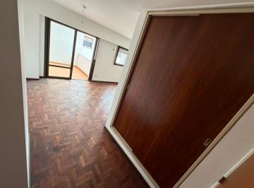Departamento de 6 ambientes, Córdoba · Dpto 2 Dorm C/ Balcón. Espacio Amplios, Excelente Ubicación y Seguridad 24hs
