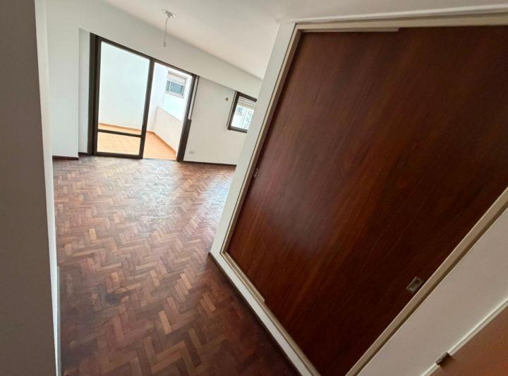 Departamento · 85m² · 6 Ambientes