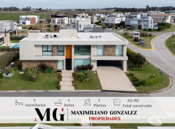 Casa · 400m² · 8 Ambientes · 5 Cocheras · Casa Venta y Alquiler - Lagos de Canning