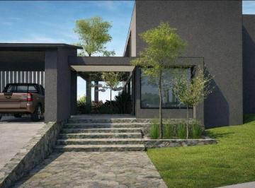 Casa · 410m² · 3 Ambientes · 3 Cocheras · ¡Oportunidad! Casa a La Venta en Estancia El Terrón ¡3 Dorm. en Suite!