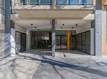 Departamento · 60m² · 2 Ambientes · 1 Cochera · Semipiso - 2 Ambientes - Cochera Cubierta y Baulera - Plaza Mitre