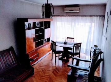 Departamento · 61m² · 3 Ambientes · Departamento en Venta - 2 Dorm. 1 Baño - Monserrat