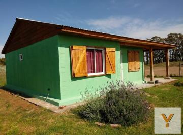 Edificio · 700m² · 8 Ambientes · 4 Cocheras · Complejo de Casas - 4 Dorm. 4 Baños - Cochera - Pehuencó