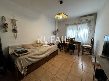 Departamento · 50m² · 3 Ambientes · Depto en Venta, Patio, 2dorm - Calle Fructuoso Rivera
