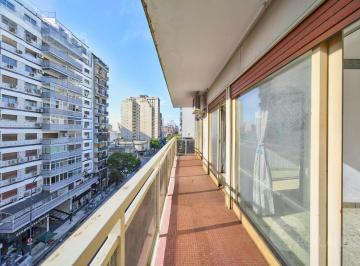 Departamento · 85m² · 4 Ambientes · Venta Departamento Piso Alto 4 Ambientes con Dependencia y Toilette Balc0n Al Frente Villa Crespo