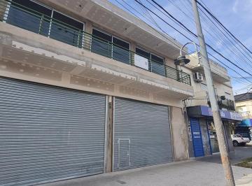 Local comercial · 311m² · 6 Cocheras · Propiedad Funcional y Versátil - Ideal Múltiples Rubros