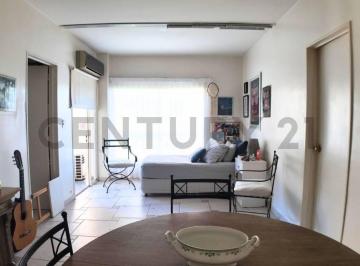 Departamento · 40m² · 2 Ambientes · Coghlan Depto 2 Ambientes con Balcon Muy Luminoso