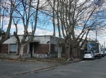 Casa · Casa/ Lote a Refaccionar 4 Amb