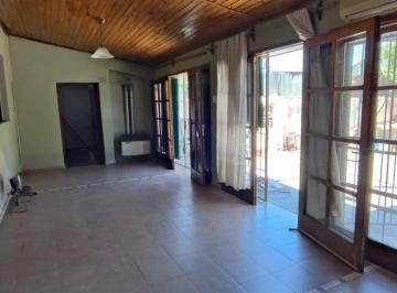 Casa · 160m² · 4 Ambientes · 6 Cocheras · Venta de Casa y Galpón, Ruta 50, San Martín