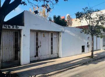 Casa · 113m² · 6 Ambientes · 1 Cochera · Venta Lote 8 X 30 C/2 PH Ideal Inversor Mataderos