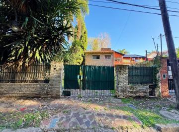 Casa · 128m² · 5 Ambientes · 2 Cocheras · Casa en Venta Para Refaccionar en Punta Chica
