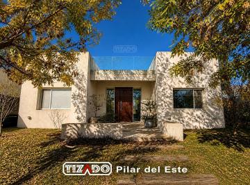 Casa · 117m² · 2 Ambientes · Casa en Venta en San Alfonso, Pilar del Este, Pilar