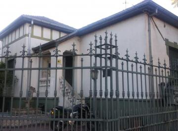 Casa de 3 ambientes, Tigre · Importante Casa en Tigre Centro