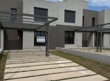 Departamento · 110m² · 3 Ambientes · Venta Duplex Tipo Casa. B° Portales del Sol. Alta Gracia. 2 Dorm. Patio C/asador