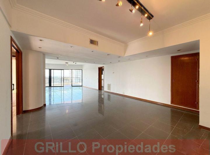 Departamento · 140m² · 4 Ambientes · 1 Cochera
