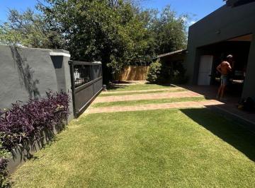 Casa de 7 ambientes, Villa Allende · Casa de Cuatro Domitorios - Villa Allende Golf