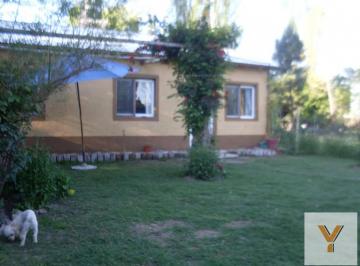 Casa · 100m² · 4 Ambientes · 2 Cocheras · Casa en Venta - 3 Dorm. 2 Baños - Mendoza