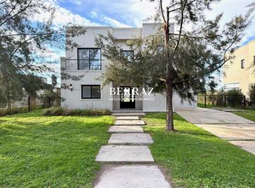 Casa · 195m² · 5 Ambientes · 2 Cocheras · Casa en Venta con Vista Abierta Barrio Náutico “el Naudir”