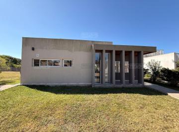 Casa · 119m² · 4 Ambientes · Casa en Venta en San Ramón, Pilar del Este, Pilar