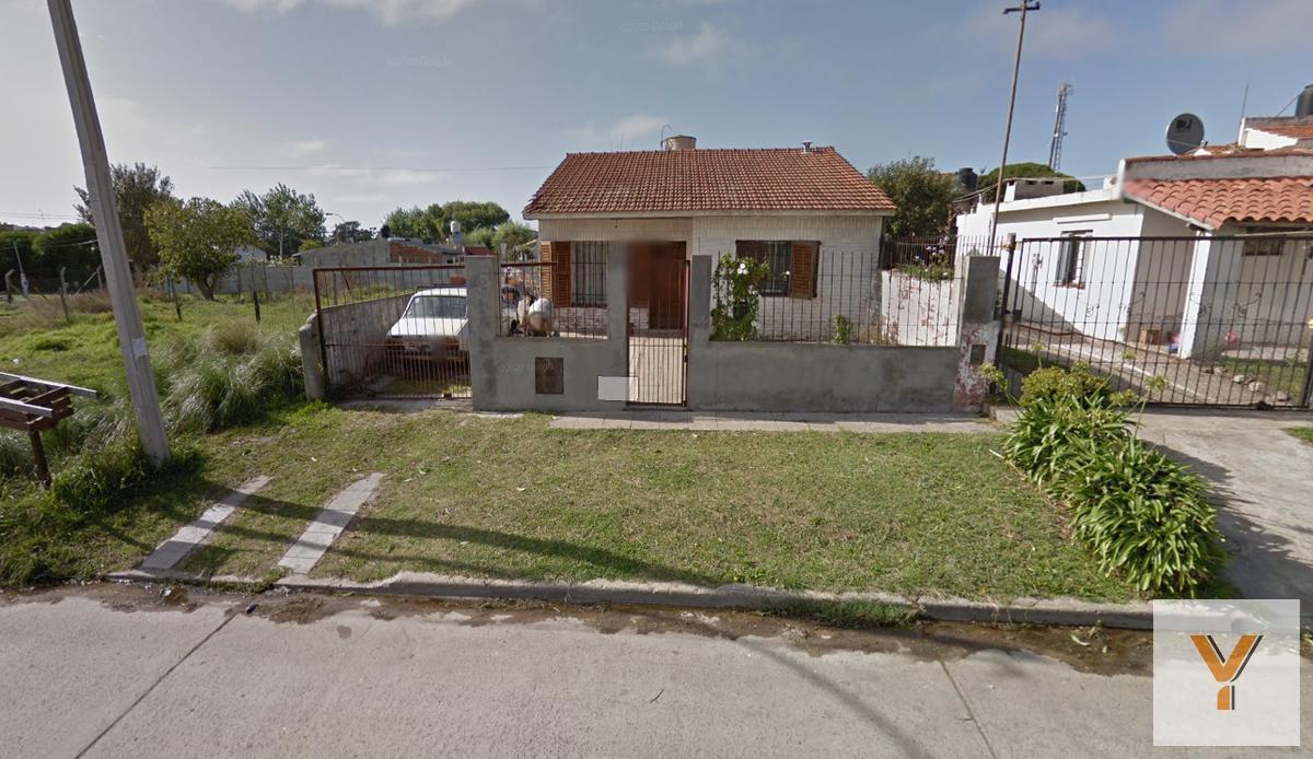 Terreno de 380mts2 en venta ubicada sobre calle De la Maza entre Isla Cerdeña y Ciudad de Oneglia