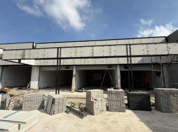 Foto · Alquiler - Local Comercial a Estrenar en Manantiales II - 195 m²