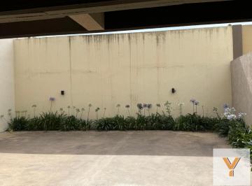 Garage · 13m² · Cochera en Venta - - 13 m - Lanús