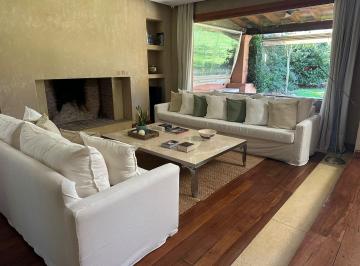 Casa · 383m² · 10 Ambientes · 3 Cocheras · Casa en Venta en Santa Barbara, Tigre, G. B. a. Zona Norte