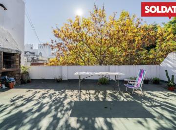 PH · 100m² · 4 Ambientes · PH en Venta en Villa Crespo. Primer Piso por Escalera 2 Dorm. Más Playroom. Muy Buena Terraza