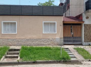 Casa de 3 ambientes, Tres de Febrero · ¡Oportunidad Única en El Palomar!