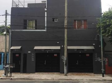 Edificio · 390m² · 18 Ambientes · Edificio Comercial en Venta - 12 Dorm. 6 Baños - 390 m - San Vicente