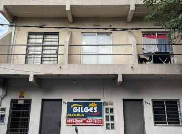 Departamento · 35m² · 2 Ambientes · Alquiler Depto 2 Amb Pb Al Fte con Patio - Ramos Mejia