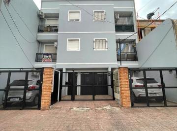 Departamento · 32m² · 2 Ambientes · Alquiler Departamento 2 Ambientes en Lomas del Mirador en Muy Buen Estado