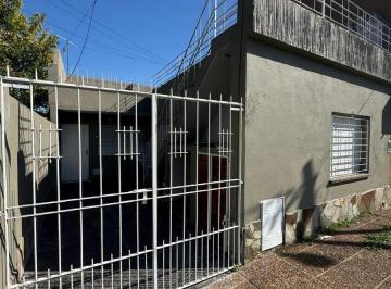 PH · 10m² · 3 Ambientes · 1 Cochera · PH en Moron Sur