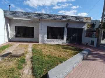 Casa · 197m² · 6 Ambientes · Venta Dos Casas de 3 Dorm. Cochera B Parque