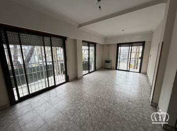 Departamento · 75m² · 4 Ambientes · Departamento 4 Ambientes, Venta Centrico en Lanús Este