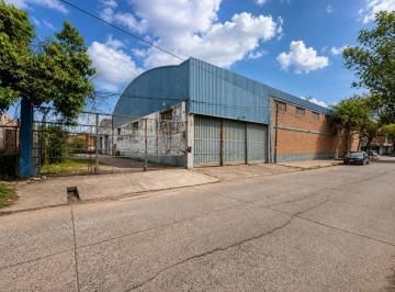 Local comercial · 2100m² · Depósito + Local Comercial en Alquiler | Av Hernandarias y Carlos Gardel