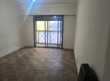 Departamento · 36m² · 2 Ambientes · Departamento Dos Amb con Coc Separada y Balcon