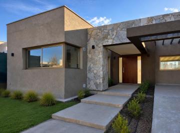 Casa de 6 ambientes, Mayor Drummond · Casa a Estrenar en Alquiler – Estancia Bullness