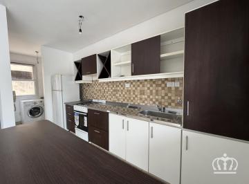 Departamento · 47m² · 2 Ambientes · Departamento Semipiso 2 Ambientes Centrico Balcon con Parrilla en Lanús Este