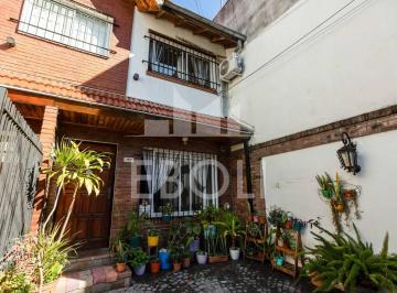 PH · 110m² · 5 Ambientes · 1 Cochera · PH de Categoría en Olivos Sin Expensas – con Cochera y Patio Propio Parrilla– Ubicación Premium