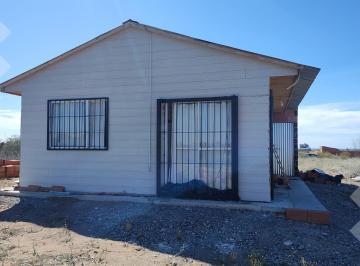 Casa · 64m² · 3 Ambientes · 1 Cochera · Venta Casa