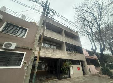 Departamento · 50m² · 2 Ambientes · Departamento en Venta de 2 Amb con Balcon Corrido Apto Credito