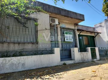 Casa de 3 ambientes, Hurlingham · Casa PH 3 Ambientes en Alquiler con Garage y Patio, Parque Quirno, Hurlingham