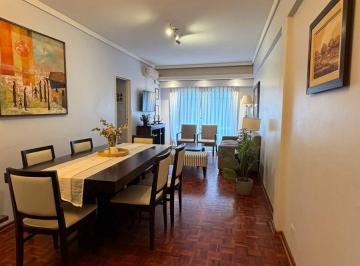 Departamento de 4 ambientes, Recoleta · Venta - Semi Piso C/cochera - Arenales y Av Pueyrredon - Recoleta