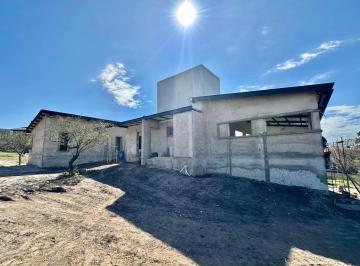 Casa · 320ha · 6 Ambientes · 2 Cocheras · Casa de Categoría a Entrenar en Alta Gracia Country El Anglo