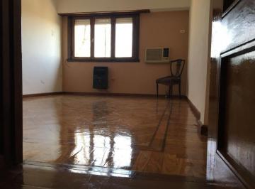 Departamento de 3 ambientes, Flores · Apto Crédito | 3 Ambientes Al Frente | Muy Luminoso | Bajas Expensas | Flores