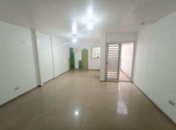 Oficina comercial · 70m² · Oficina - Planta Libre - Balcon - Kitchenet - 2 Baños - Salguero 333