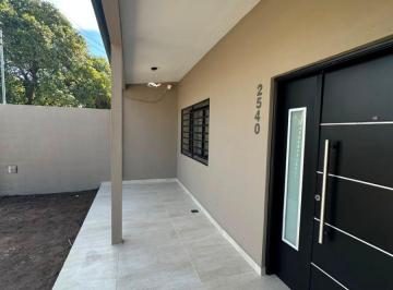 Casa Venta de 10 ambientes · Vende Casa a Estrenar con Pileta y Quincho